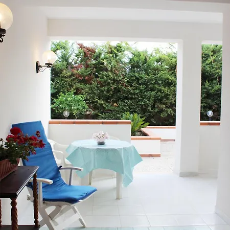 Apartahotel Paola Holidays