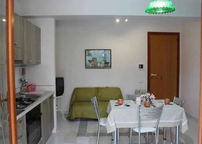 Appart hôtel Paola Holidays *